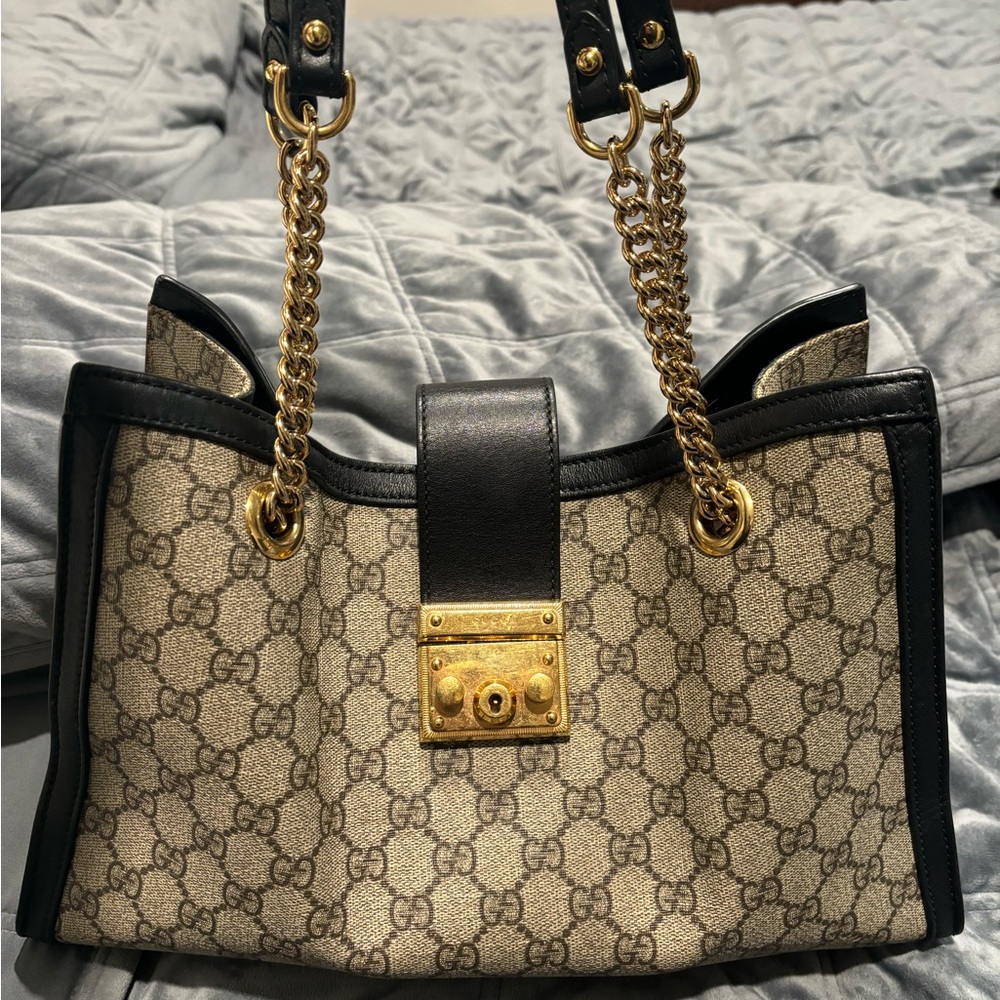 Gucci Cream and Black Shoulder Bag with Gold Accents